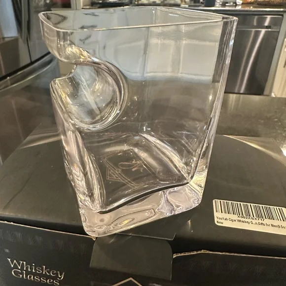 Whiskey Glasses Set of two - Picture 7 of 7